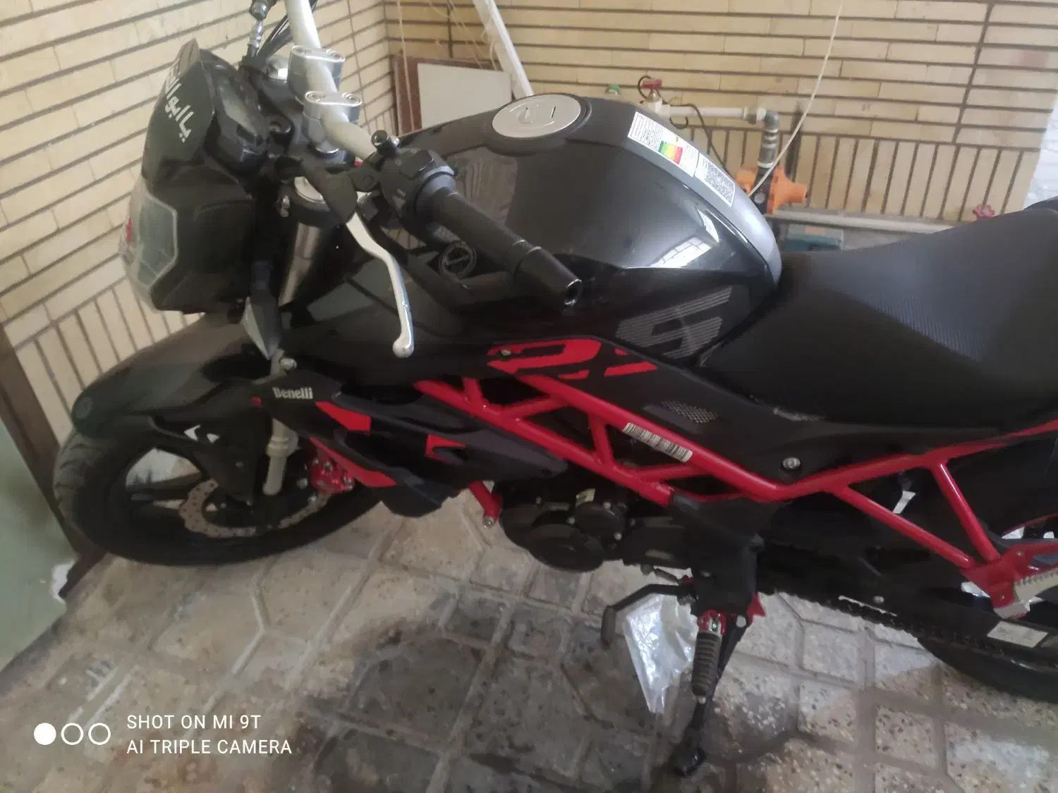 بنلی 250 cc|موتورسیکلت|اصفهان, باغ زرشک|دیوار