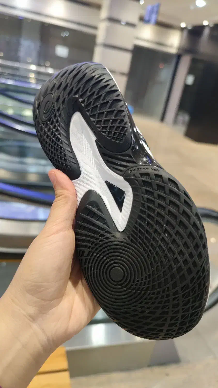 والیبالی بسکتبالی متارایس ۲|کیف، کفش، کمربند|اردبیل, |دیوار