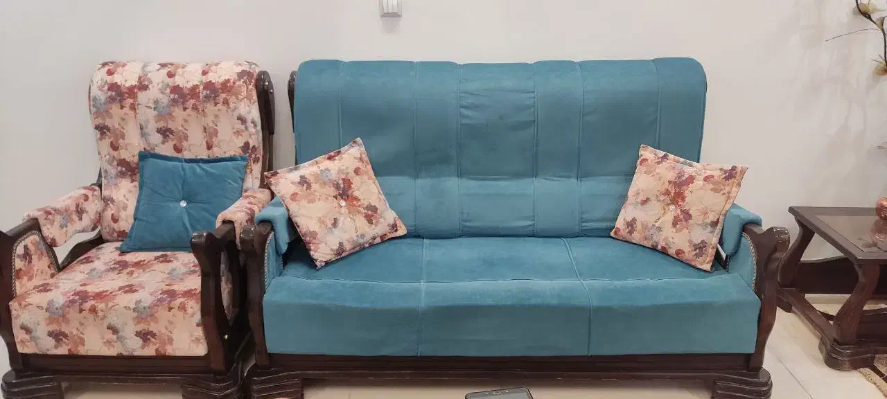 فروش یک دست مبل مدل آمریکایی هشت میلیون تومان|مبلمان خانگی و میز عسلی|زنجان, |دیوار