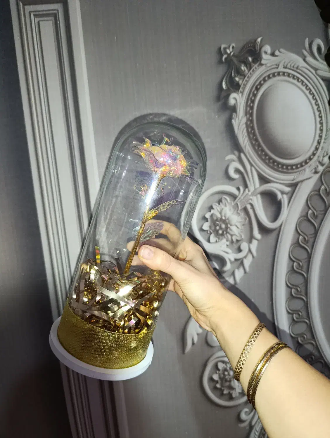 گل روز مادر|گل مصنوعی|رشت, شهرک آیت الله منتظری|دیوار