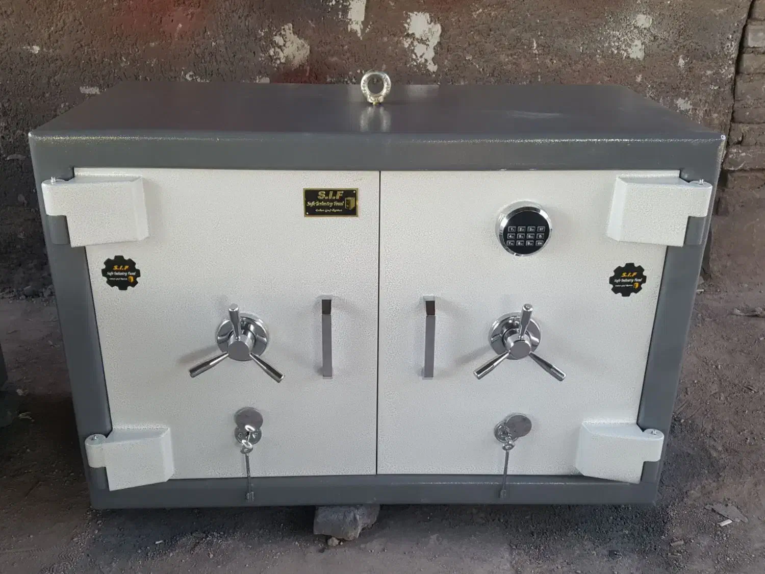 گاوصندوق LKLK|ابزارآلات|شیراز, فخرآباد (دروازه کازرون)|دیوار