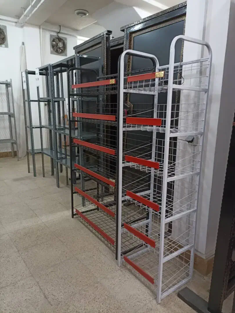 فروش استند چیپس و پفک در فومن|فروشگاه و مغازه|فومن, |دیوار