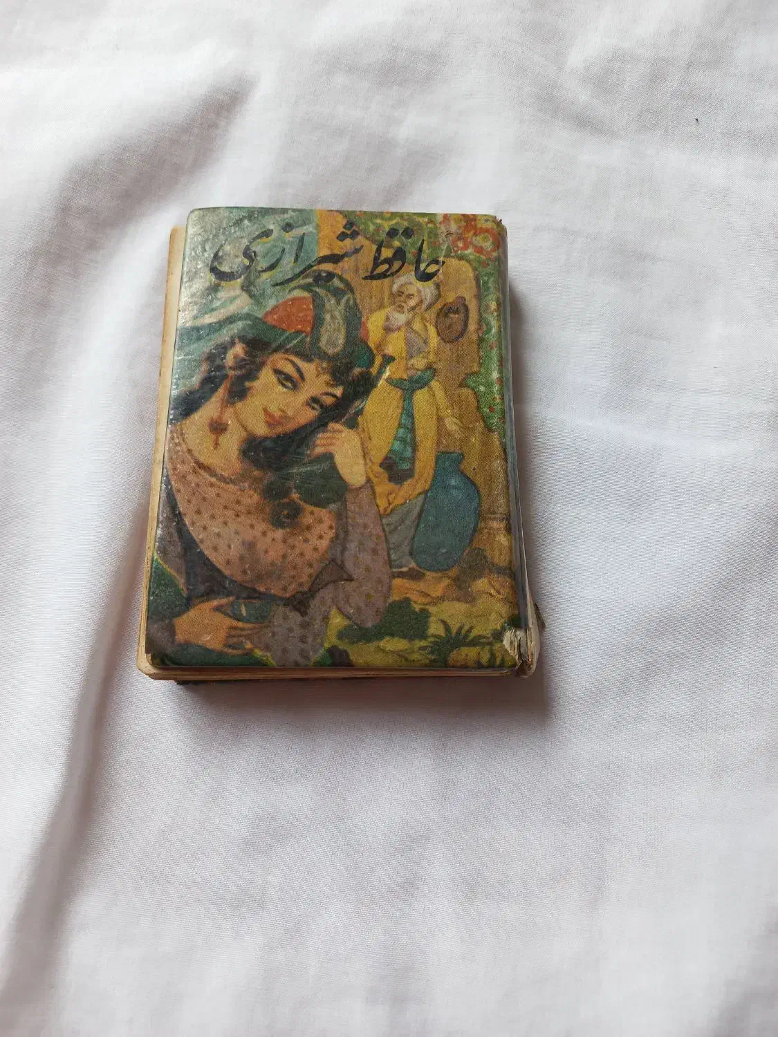 کتاب قدمت دار|کتاب و مجله ادبی|آمل, |دیوار