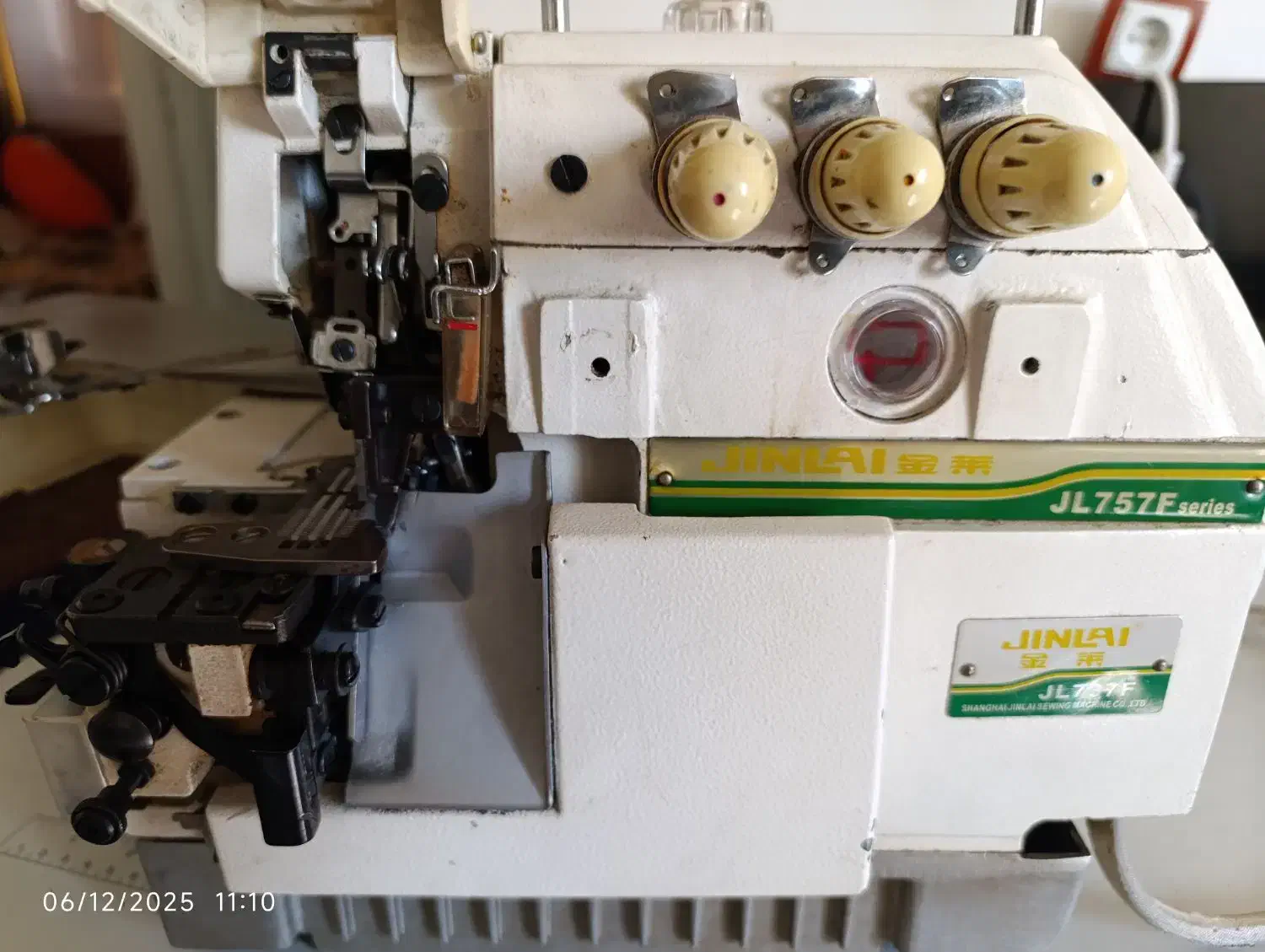 چرخ سر دوز کارگاهی|چرخ خیاطی و ریسندگی|مرودشت, فاز اول شهرک فرهنگیان|دیوار