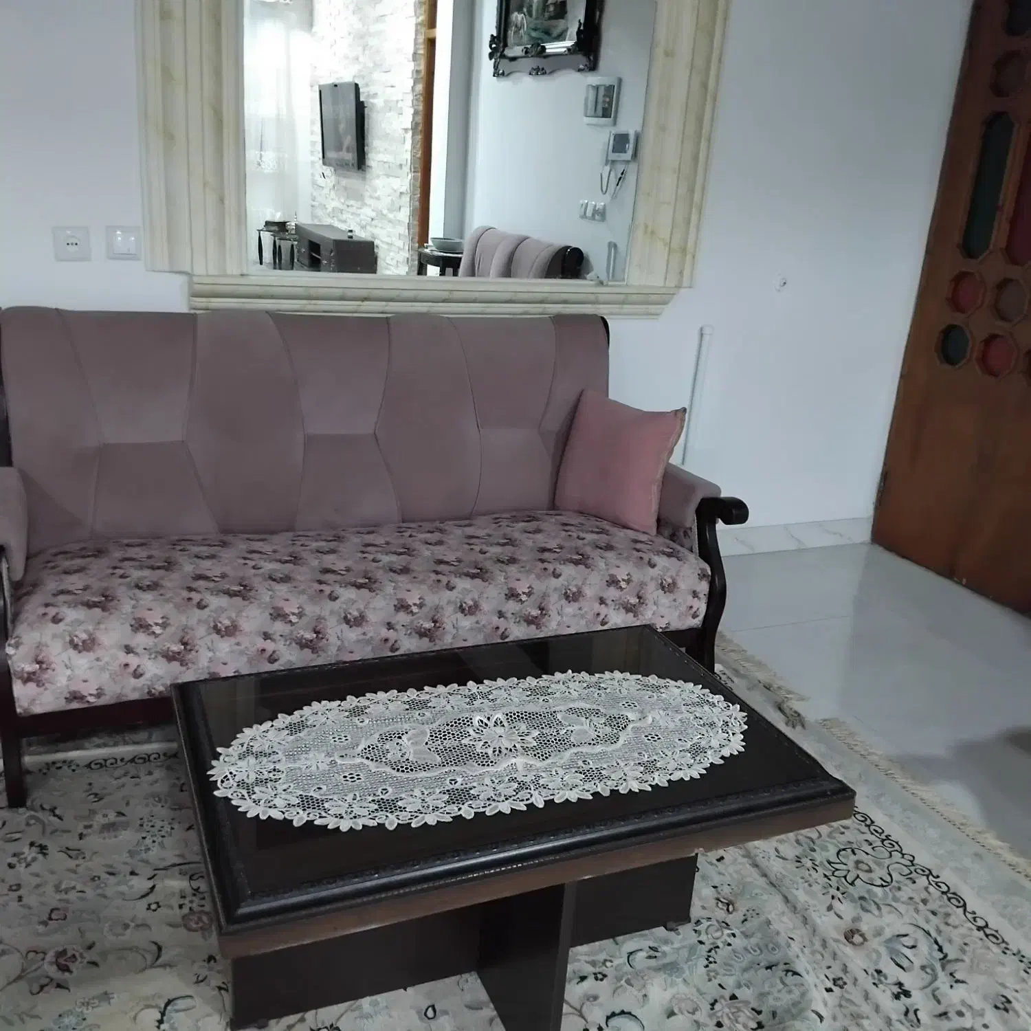 فروش مبل و میز غذاخوری|مبلمان خانگی و میز عسلی|رودسر, |دیوار