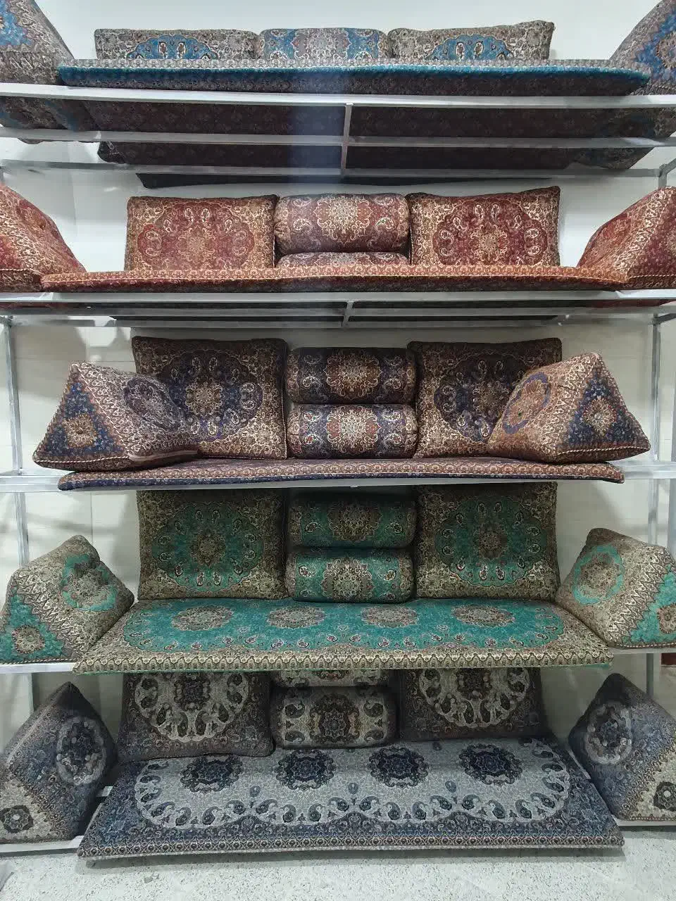 پشتی ترمه یزد ست خان نشین ۷ تیکه|پشتی|یزد, |دیوار