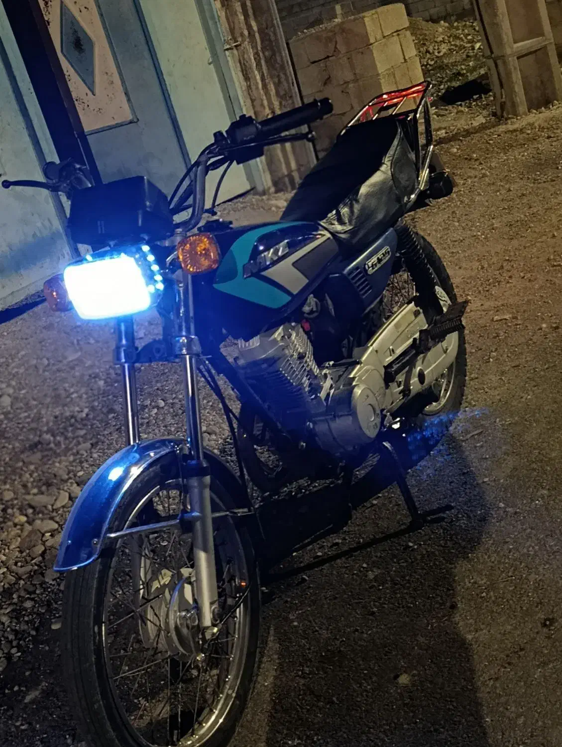 مهتاب125|موتورسیکلت|تخت, |دیوار