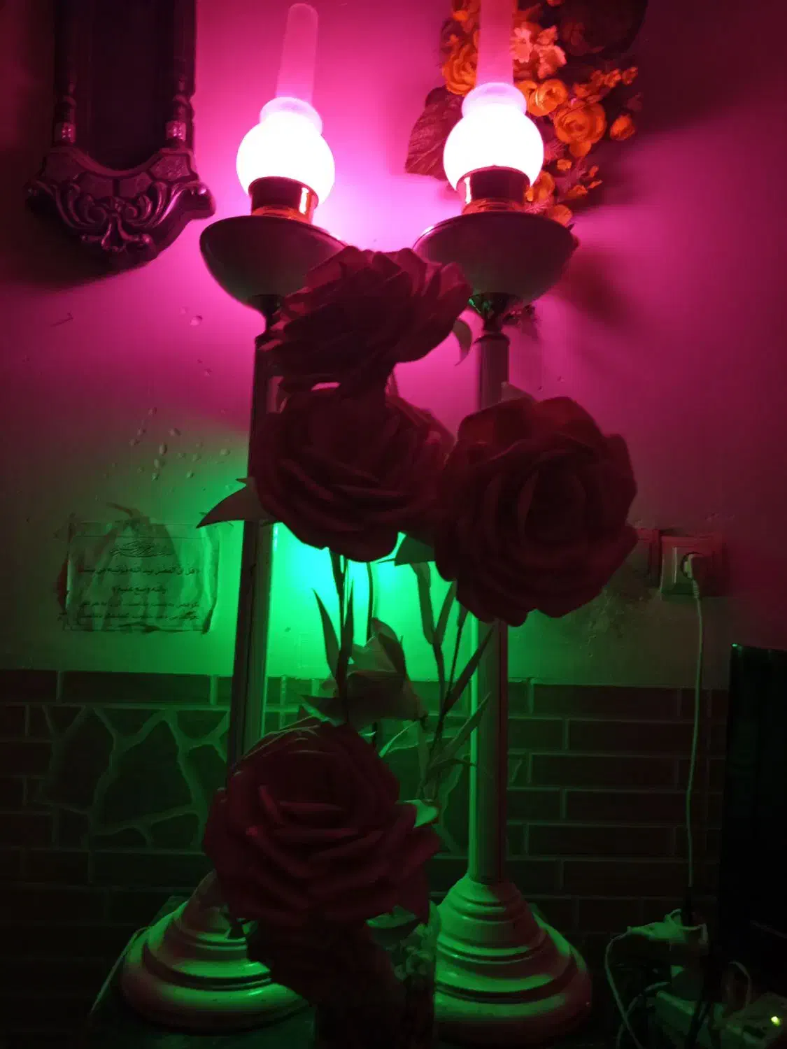 جفت ‌اباژور قدیمی کلاسیک|کلکسیون اشیاء عتیقه|کرمان, |دیوار