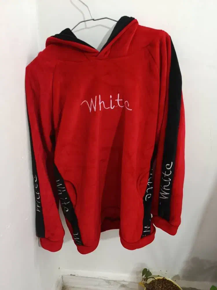 تعدادی کت وهودی|لباس|پاکدشت, کبودگنبد|دیوار