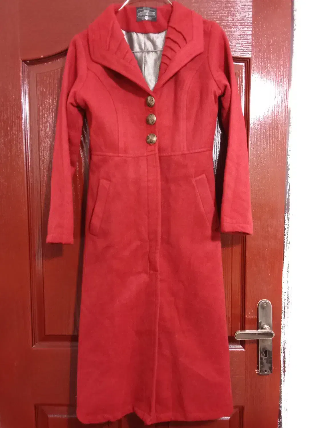 دوتا پالتو به سایز 38|لباس|سلماس, |دیوار