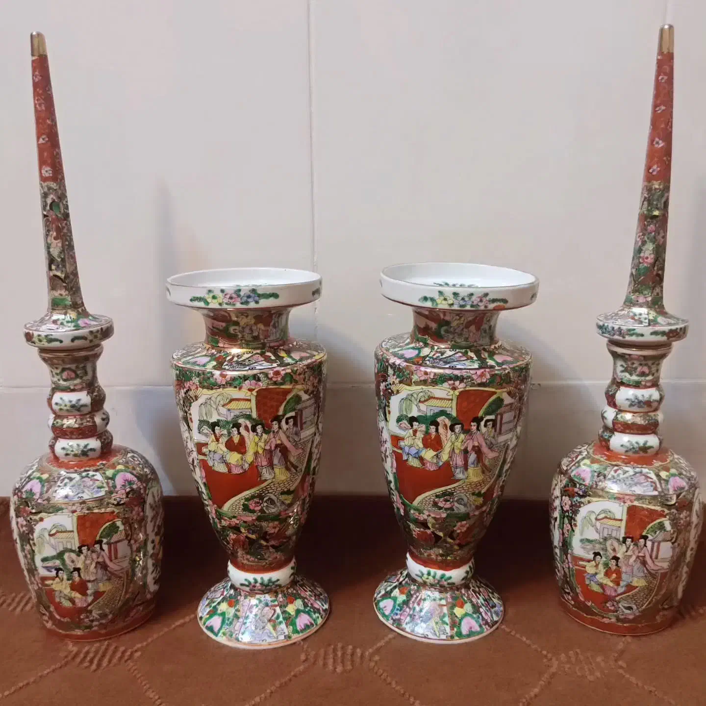 فروشگاه وخریدار ظروف قدیمی مرغی سرمه ای گلمرغی|ظروف سرو و پذیرایی|اصفهان, نقش جهان|دیوار