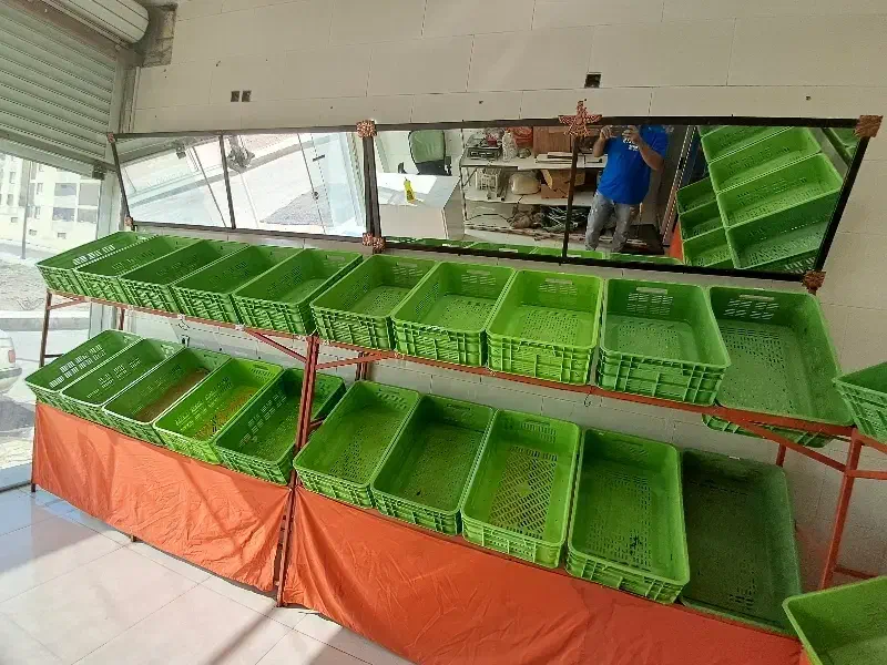 تعدادی قفسه میوه فروشی ب فروش میرسد|فروشگاه و مغازه|فولادشهر, مسکن مهر فولادشهر|دیوار