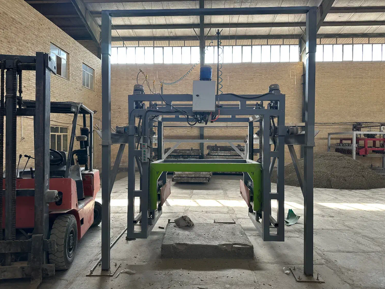 پالت گذار  بلوک|ماشین‌آلات صنعتی|اشتهارد, |دیوار