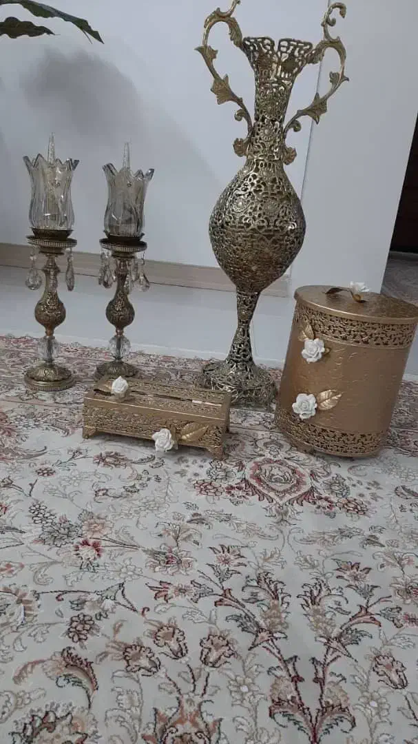 گلدان و شمعدان برنز|صنایع دستی و سایر لوازم تزئینی|ملایر, |دیوار