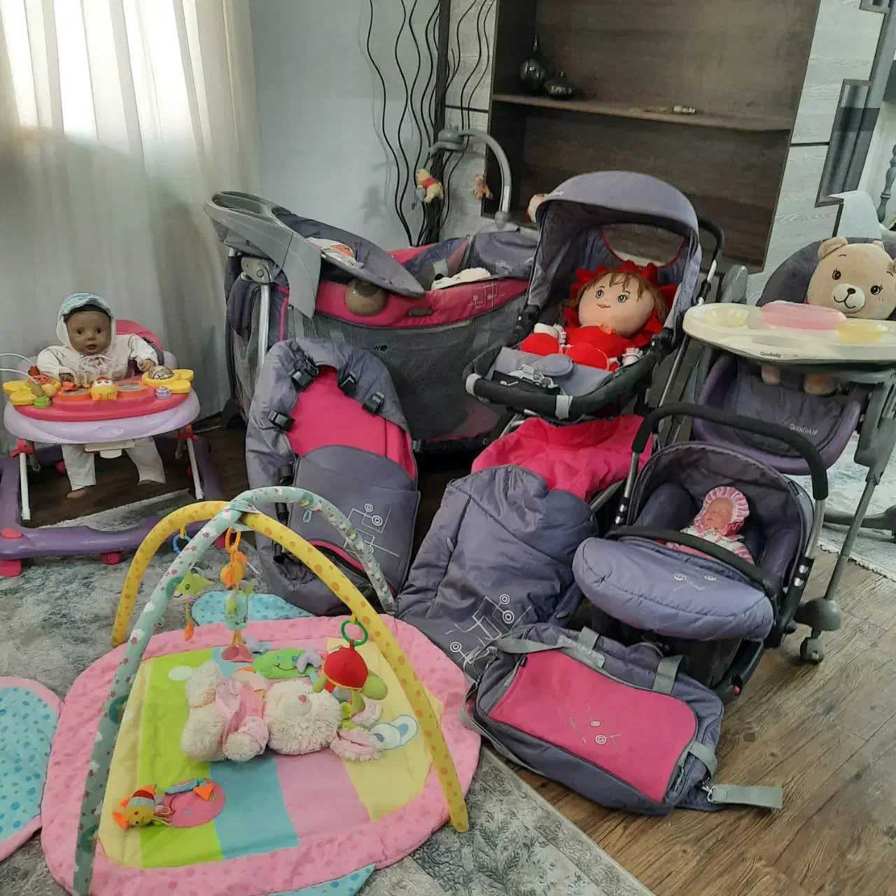 کالسکه و کریر و میز نهارخوری گهواره برند معتبرgb|کالسکه و لوازم جانبی|مشهد, کوشش|دیوار