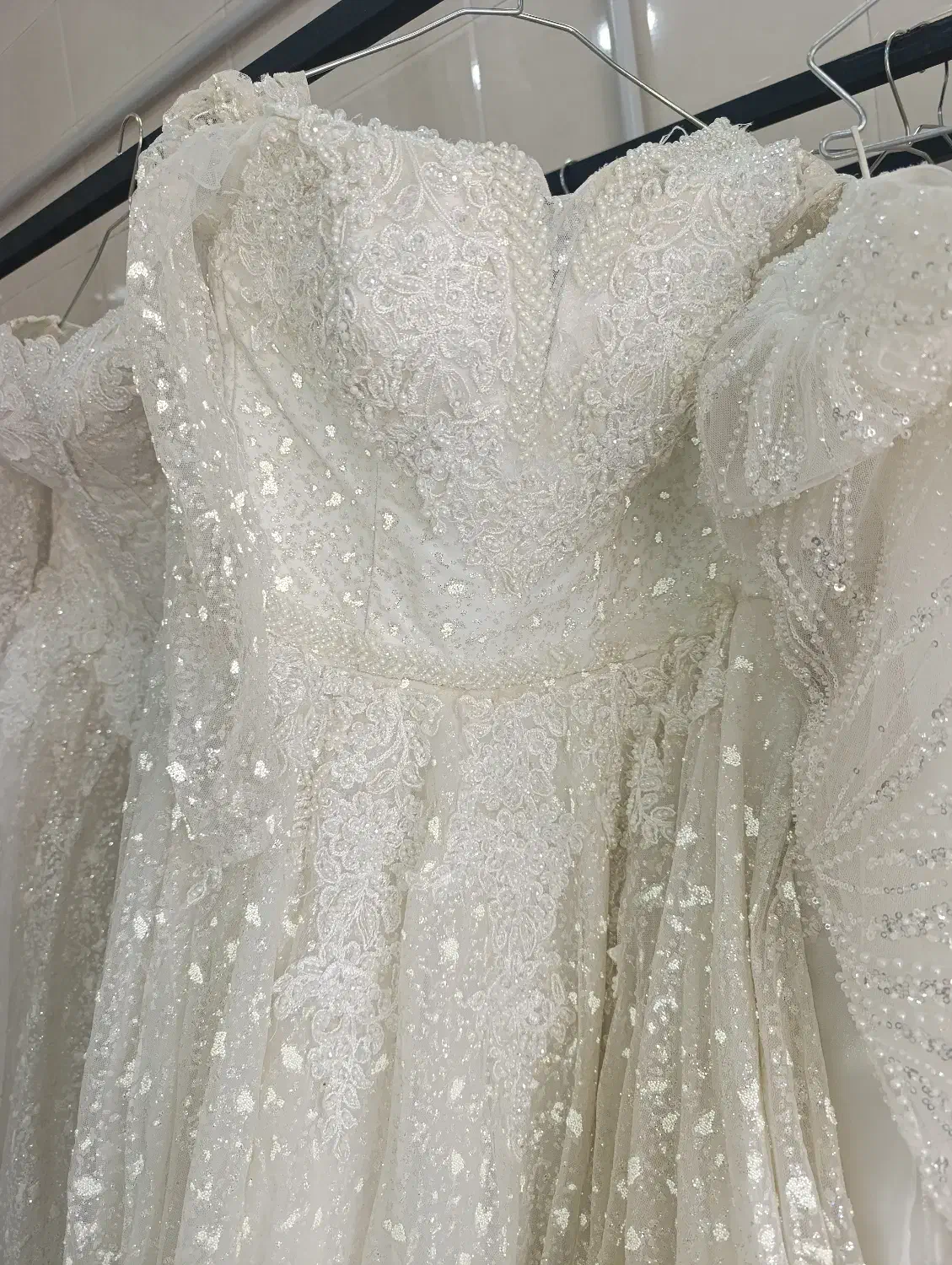 12مدل لباس عروس رنگی وسغیدبفروش میرسدشبرنگ همه نوع|لباس|لالجین, |دیوار