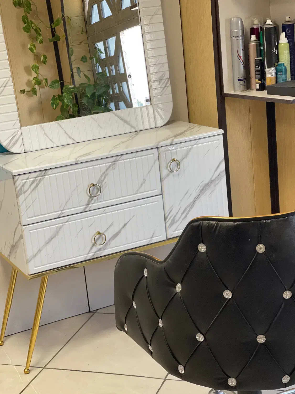 اجاره میز ناخن و صندلی کوپ|آرایشگاه و سالن‌های زیبایی|تهران, جوانمردان (اندیشه)|دیوار