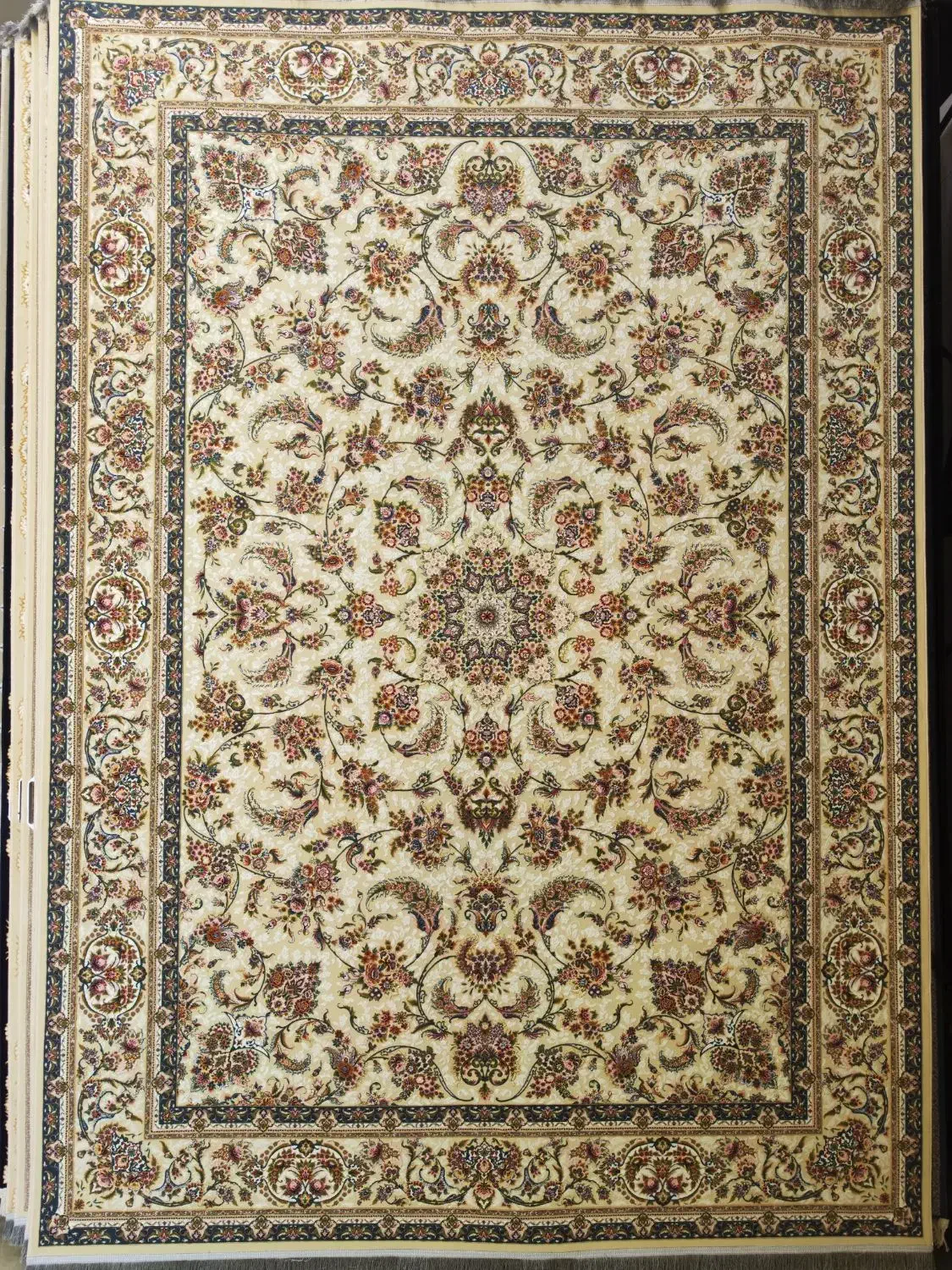 فرش ۹ متری/1200شانه تراکم 3600/فوق العاده با کیفیت|فرش|مهاباد (آذربایجان غربی), |دیوار