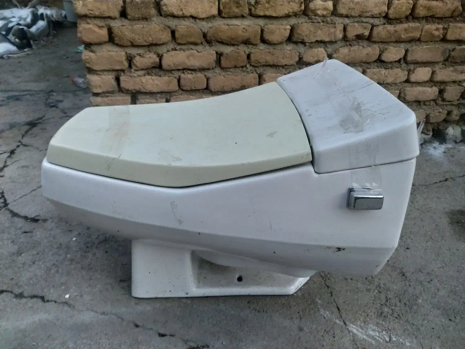 توالت فرهنگی|لوازم سرویس بهداشتی|تویسرکان, |دیوار