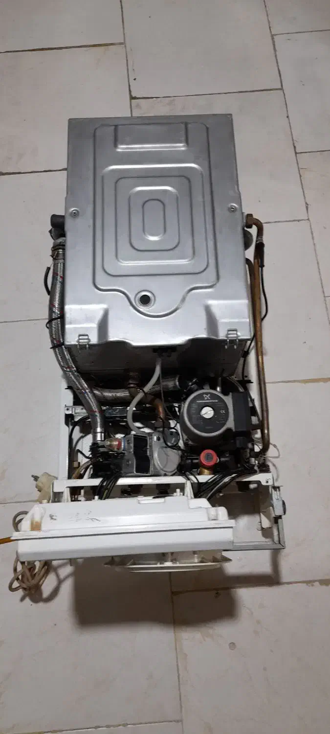 پکیج دیواری کالدا ونزیا ۲۴۰۰۰هزار سرویس کامل شده|آبگرمکن، پکیج، شوفاژ|هشتگرد, شهرک ریحانه|دیوار