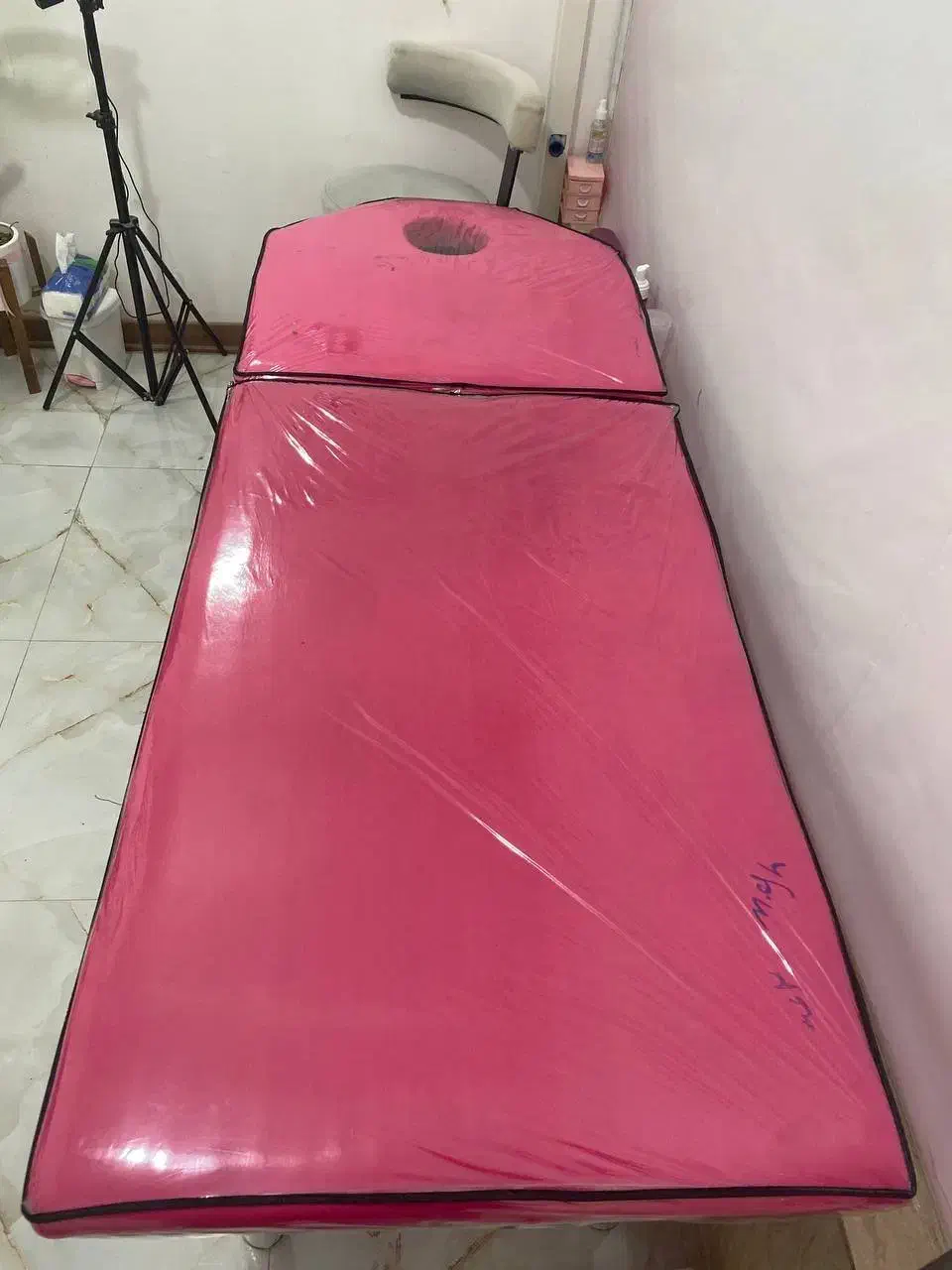 تخت دو تکه تاشو مژه و اپیلاسیون|آرایشگاه و سالنهای زیبایی|املش, |دیوار