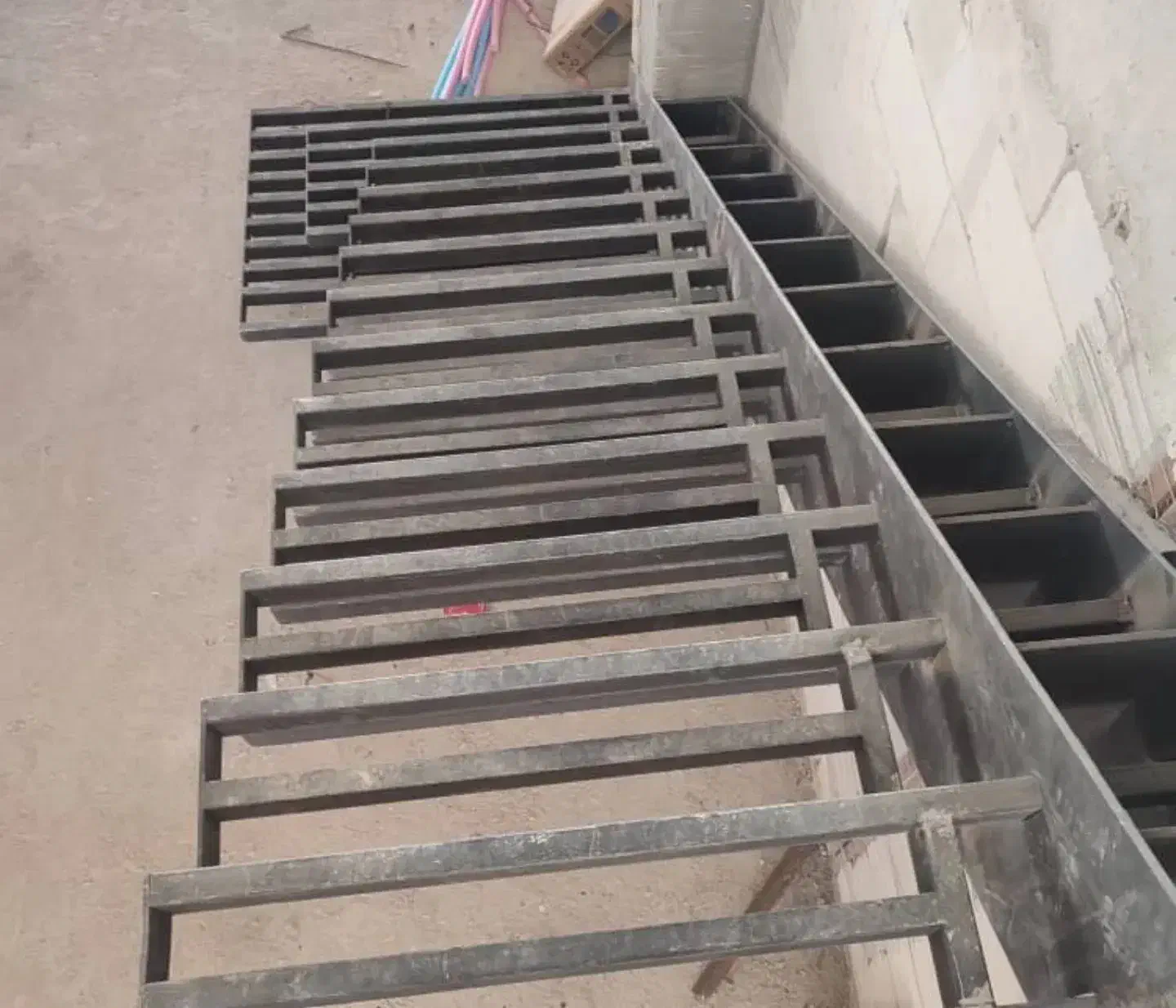 جوشکاری،والپست|خدمات پیشه و مهارت|یاسوج, |دیوار