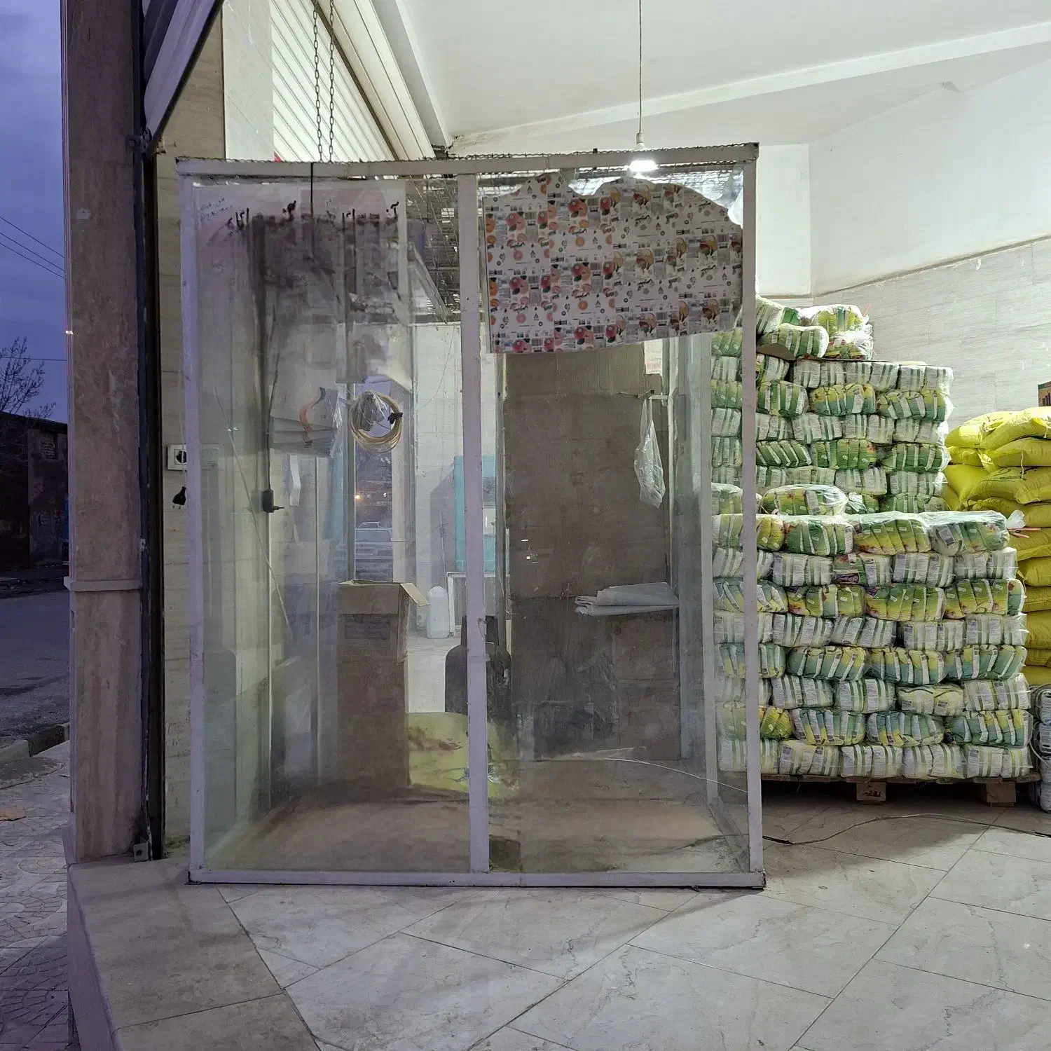 کابین شیشه ای|فروشگاه و مغازه|کوهدشت, |دیوار