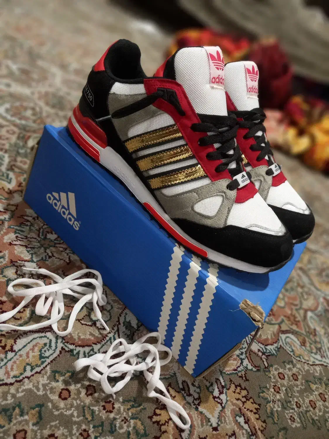 کتونی ادیداس  zx 750 8000|کیف، کفش، کمربند|کهریزک, |دیوار