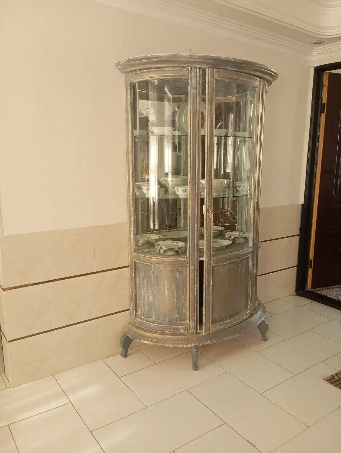 بوفه|بوفه، ویترین، کنسول|هشتگرد, هیو|دیوار