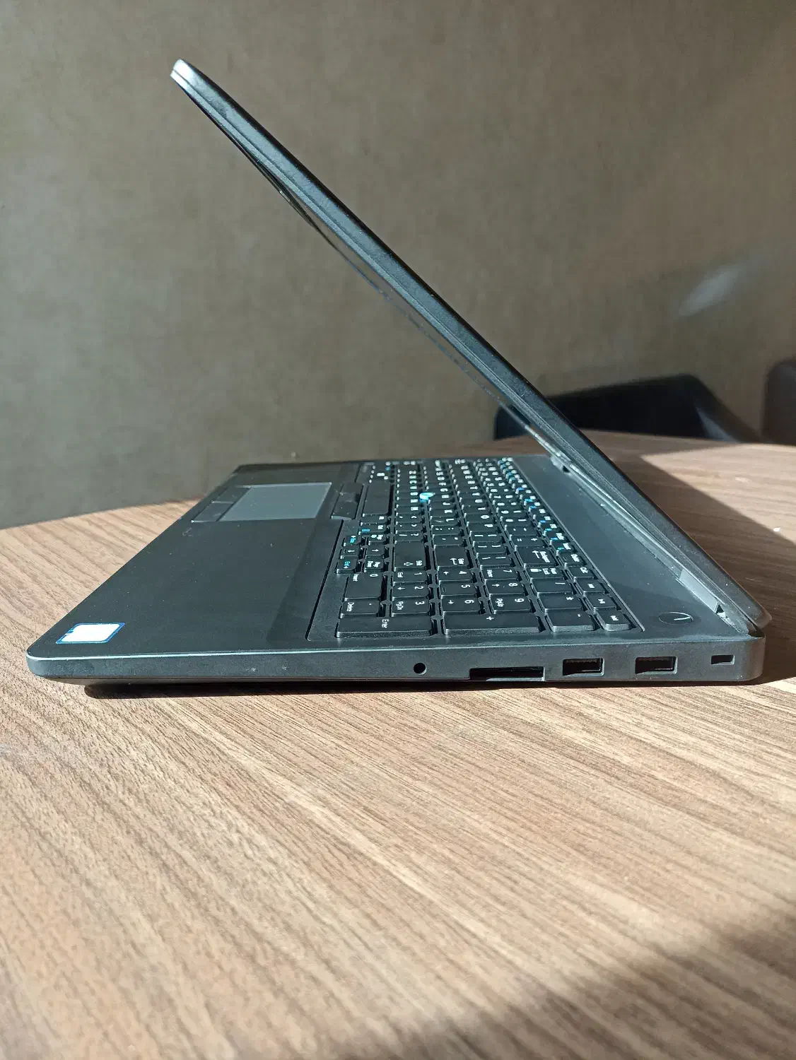 لپ تاپ dell e 5570 corei7-6820hq|رایانه همراه|تهران, فلسطین (میدان انقلاب)|دیوار