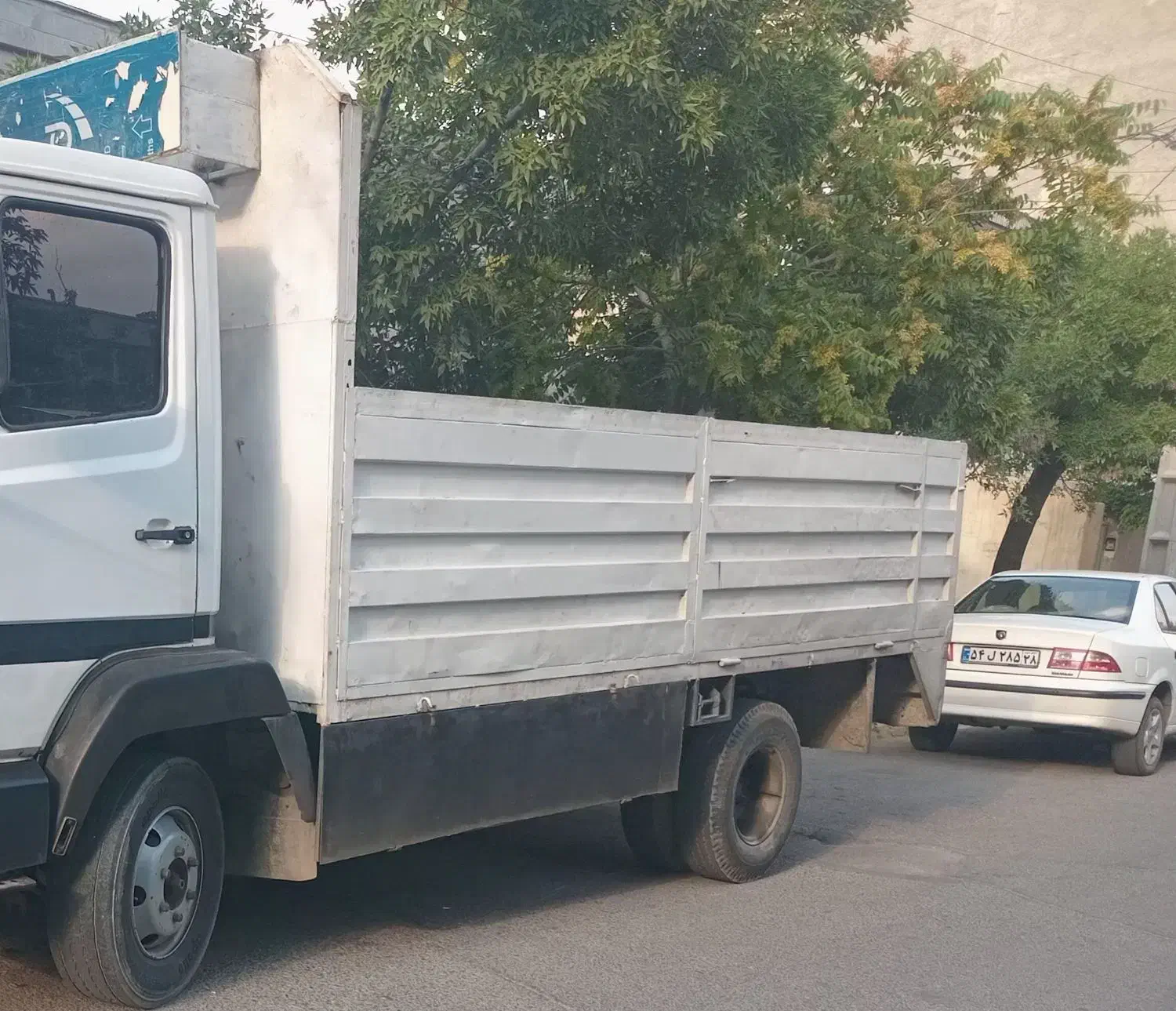 اتاق عقب خاور|خودرو سنگین|ملایر, |دیوار