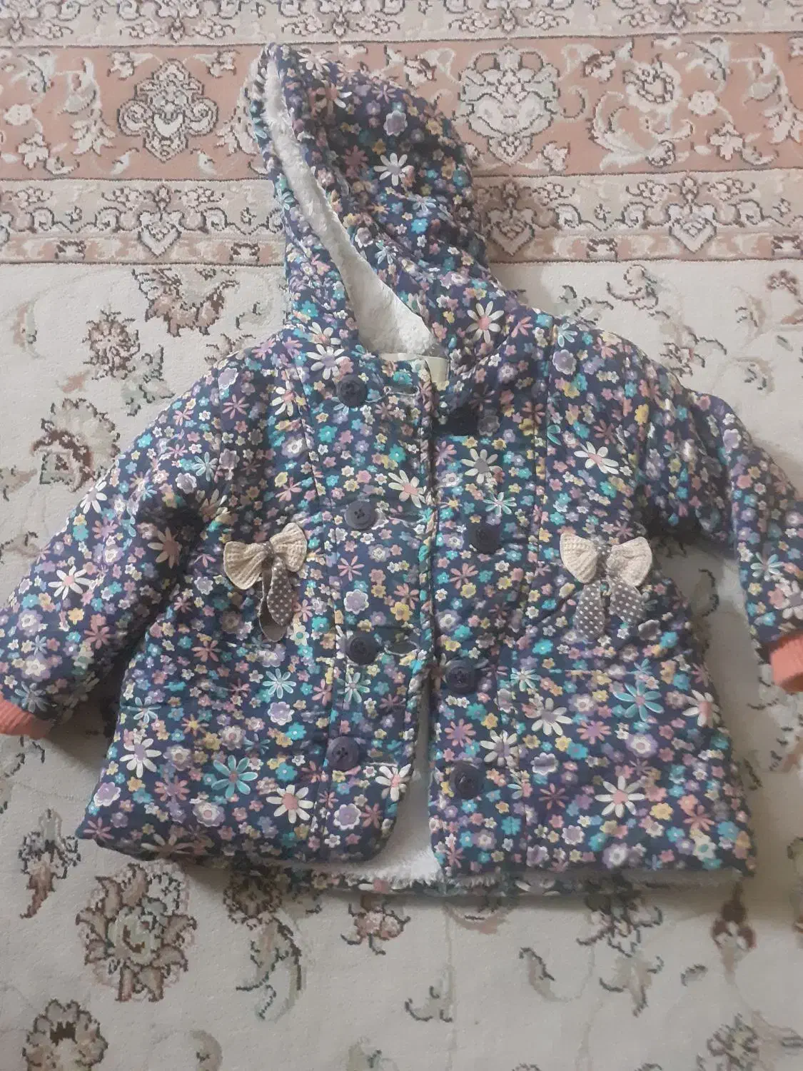 کاپشن دخترانه|کفش و لباس بچه|مشهد, هنرور|دیوار