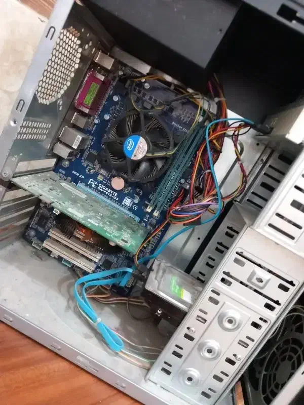 LG pc|رایانه رومیزی|آبادان, |دیوار