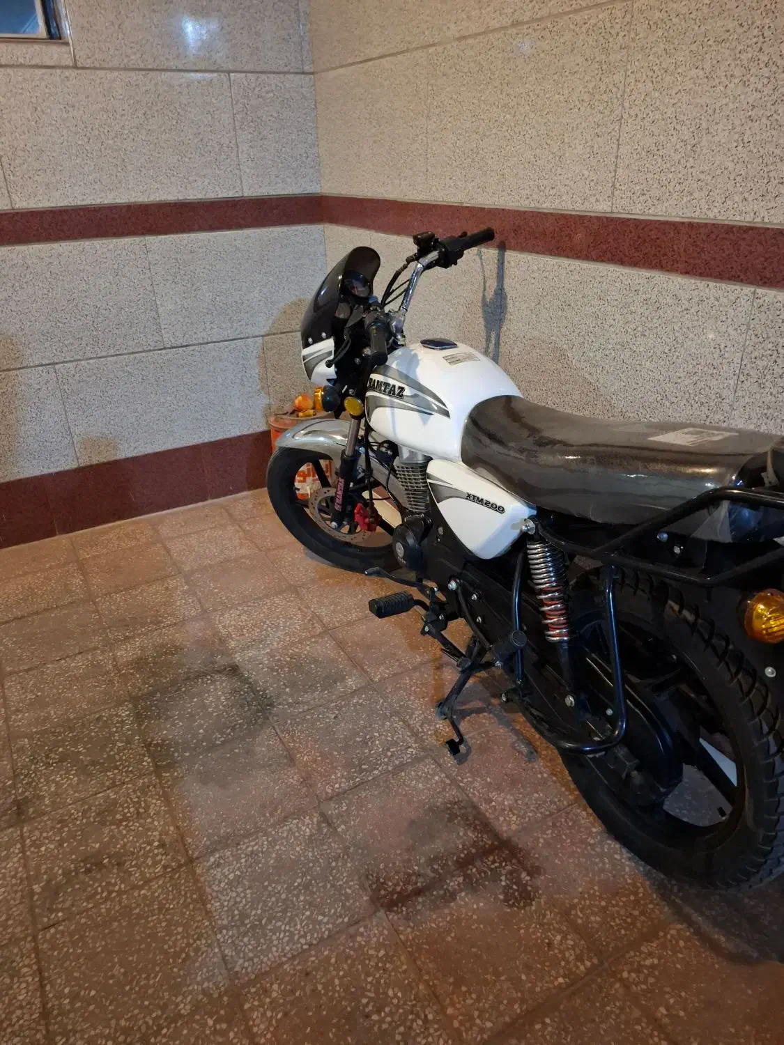 موتورباکسرطرح همتاز سند سفید یک‌سال بیمه|موتورسیکلت|بروجرد, |دیوار