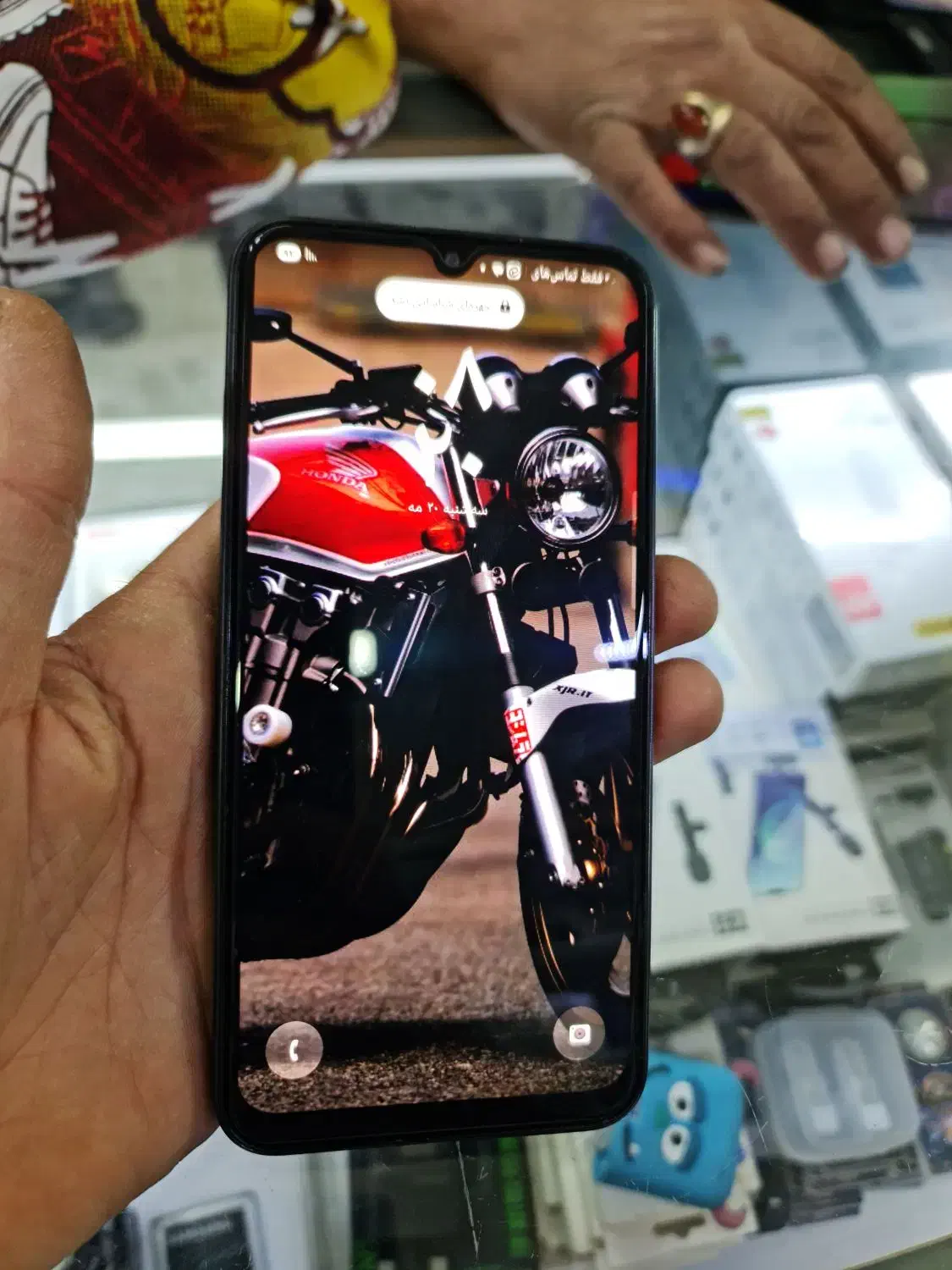 گوشی سامسونگ به عنوان اوراقی فقط مشکل صوت با کارتن|موبایل|اصفهان, نصرآباد|دیوار