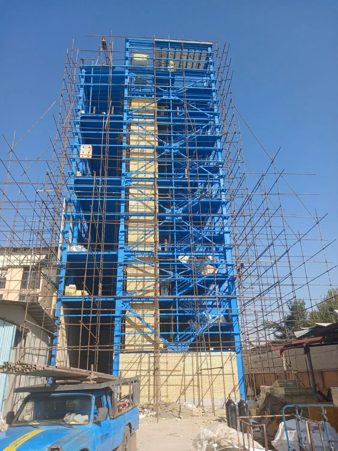 داربست فلزی و کفراژ زهرایی و عباسی|خدمات پیشه و مهارت|قزوین, |دیوار