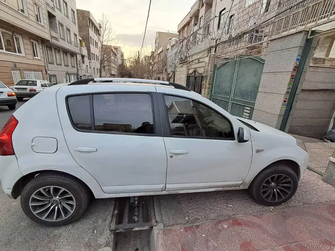 ساندرو ۱۰/94|خودرو سواری و وانت|تهران, نگین غرب|دیوار