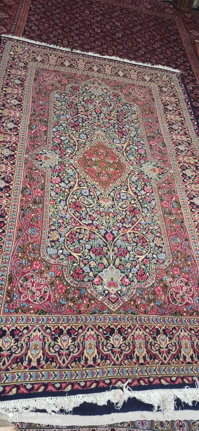 فرش دستباف قدیمی|فرش|بروجرد, |دیوار