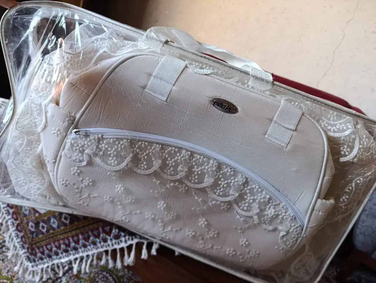 ساک حمل نوزاد و کیف وسایل ،شیک و با پارجه گیپور|اسباب و اثاث بچه|برخوار, |دیوار