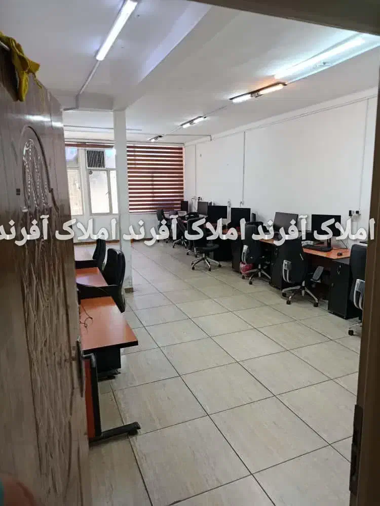 ملک اداری ۳ طبقه دربست با ۱۲ اتاق،جنب مترو توحید|اجارهٔ دفتر کار، اتاق اداری، مطب|تهران, شهرآرا|دیوار