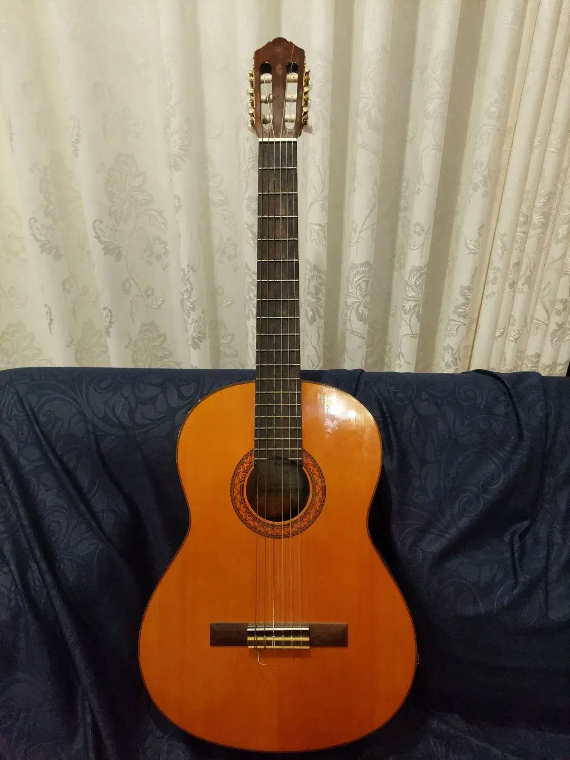 گیتاریاماها c70|گیتار، بیس، امپلیفایر|گرگان, |دیوار