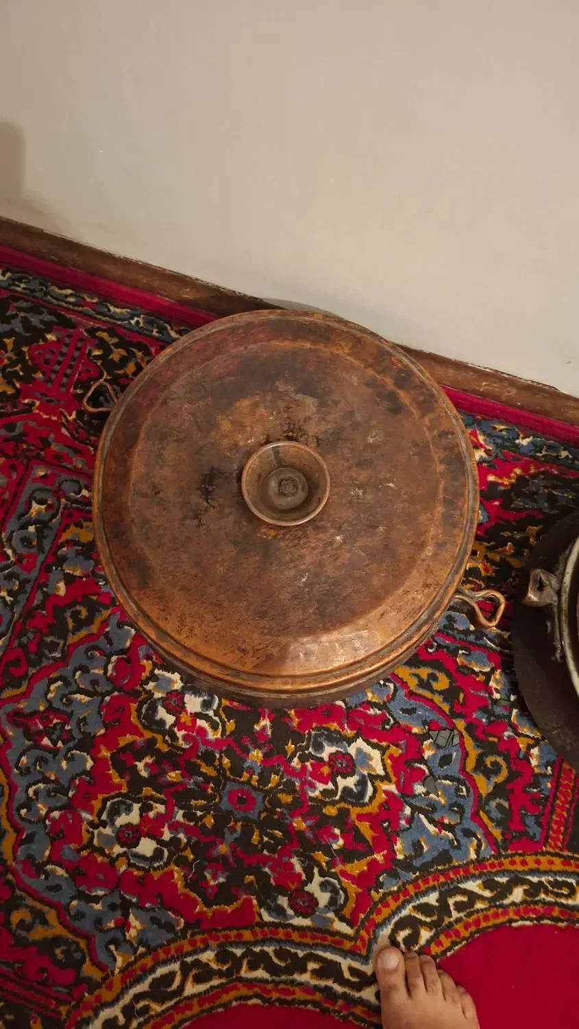 قابلمه .گلیم|کلکسیون اشیاء عتیقه|زرند, |دیوار