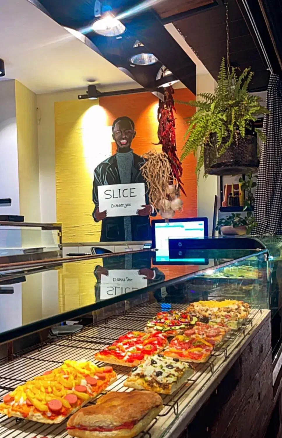 پیتزا چنترو|استخدام خدمات فروشگاه و رستوران|گرگان, |دیوار