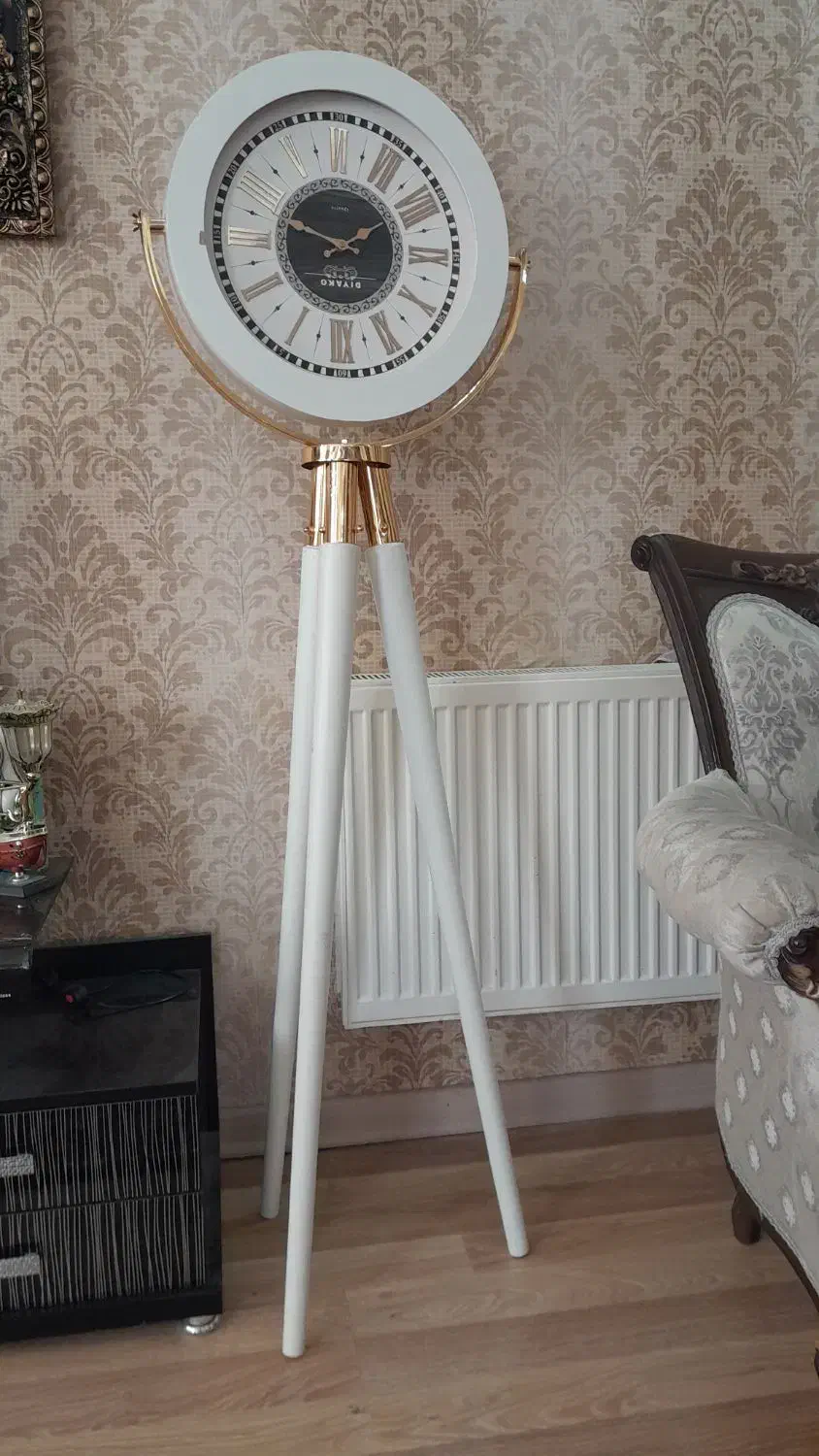 ساعت ایستاده در حد نو|ساعت دیواری و تزئینی|اردبیل, |دیوار