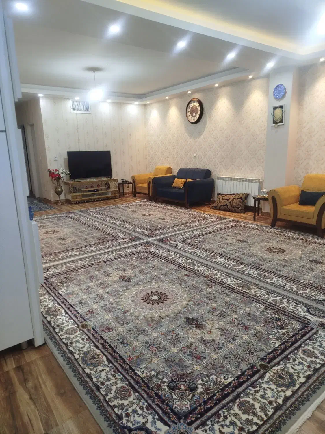 اجاره خانه 122متری کوچه میری|اجارهٔ خانه و ویلا|نهاوند, |دیوار