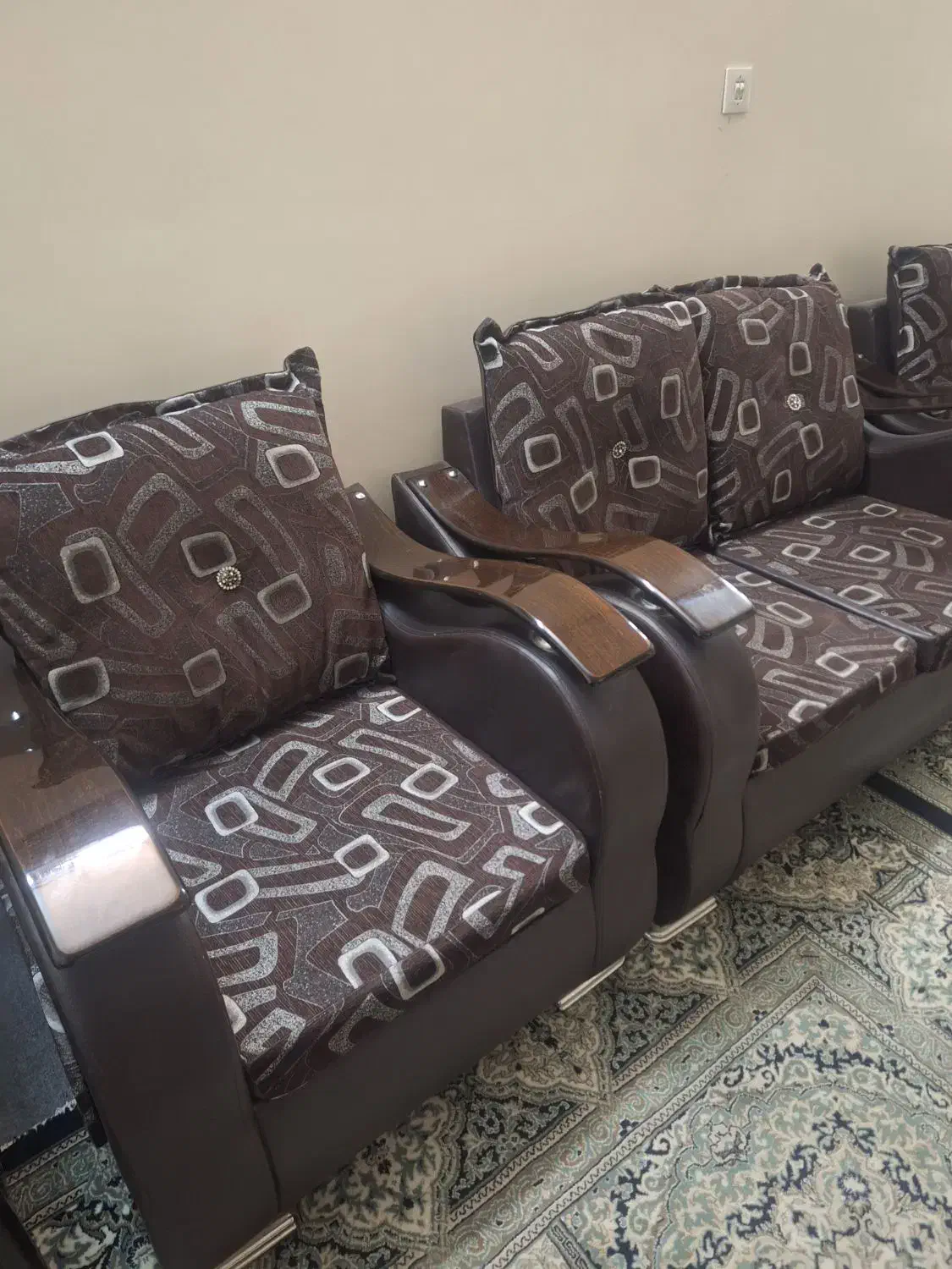 مبل ۷ نفره|مبلمان خانگی و میز عسلی|تهران, تهران‌نو|دیوار