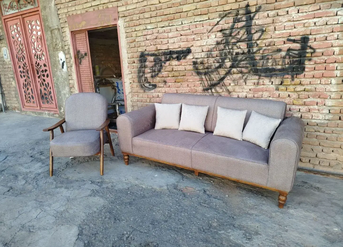 فروش ویژه مبل و تخت خواب محسن / کیفیتی بی‌نظیر|مبلمان خانگی و میز عسلی|تبریز, |دیوار