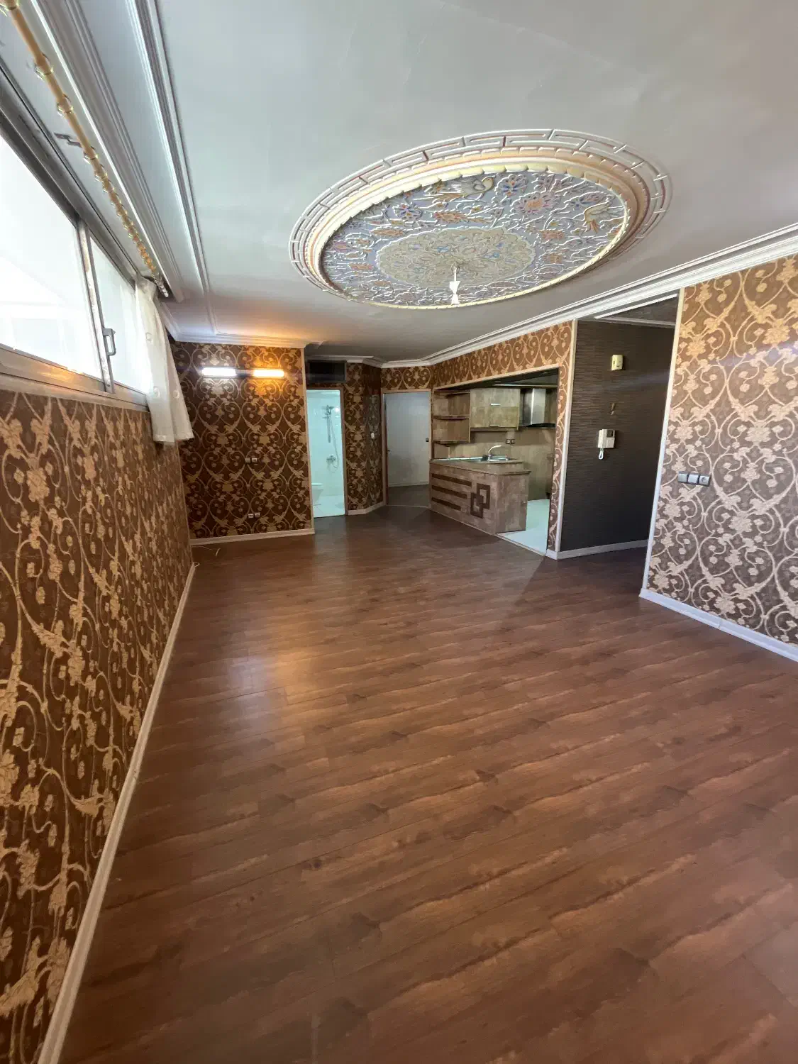 آپارتمان/جابر/2خوابه/کوچه لاله/دوقدمی مترو|اجارهٔ آپارتمان|اصفهان, طامه|دیوار