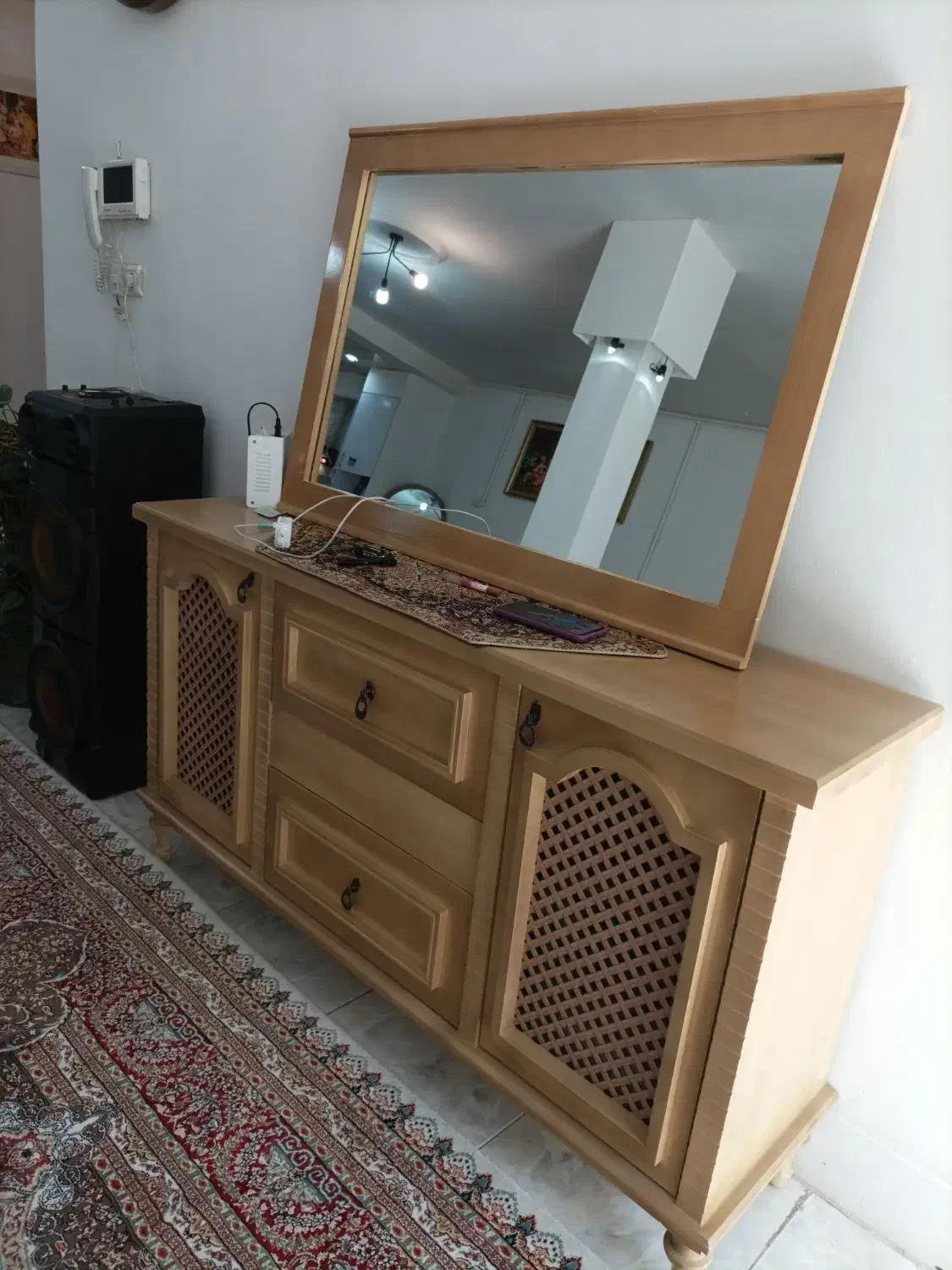 آینه کنسول و میز تی وی|بوفه، ویترین، کنسول|خرم‌آباد, |دیوار