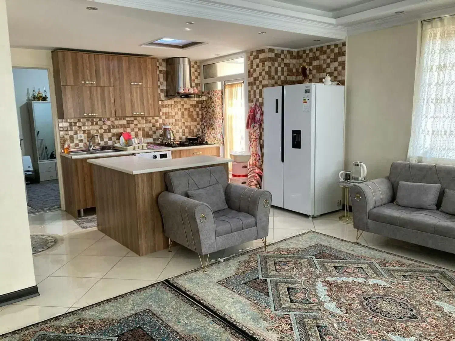 41متری/ آسانسور دار/ سالن پرده خور/ سرمایه گذاری|فروش آپارتمان|تهران, هفت چنار|دیوار